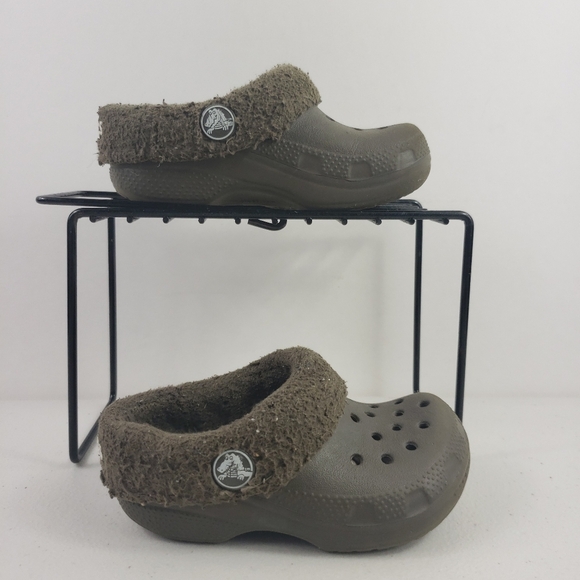 BOYS CROCS Fur Lined Size c 6 & 7 - Picture 4 of 12